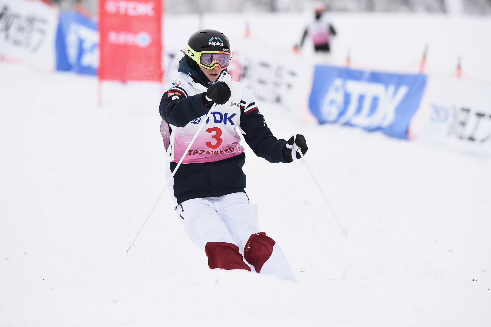 Battle for women's moguls World Cup title centre stage in Airolo