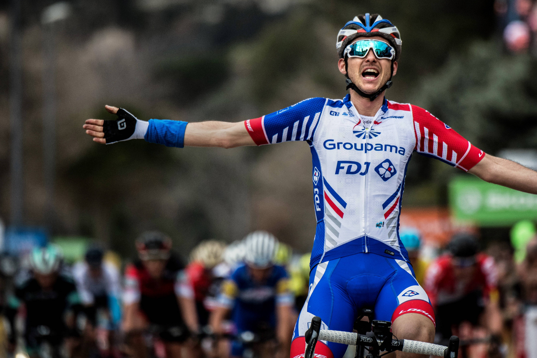 Molard wins stage six of Paris-Nice after late attack