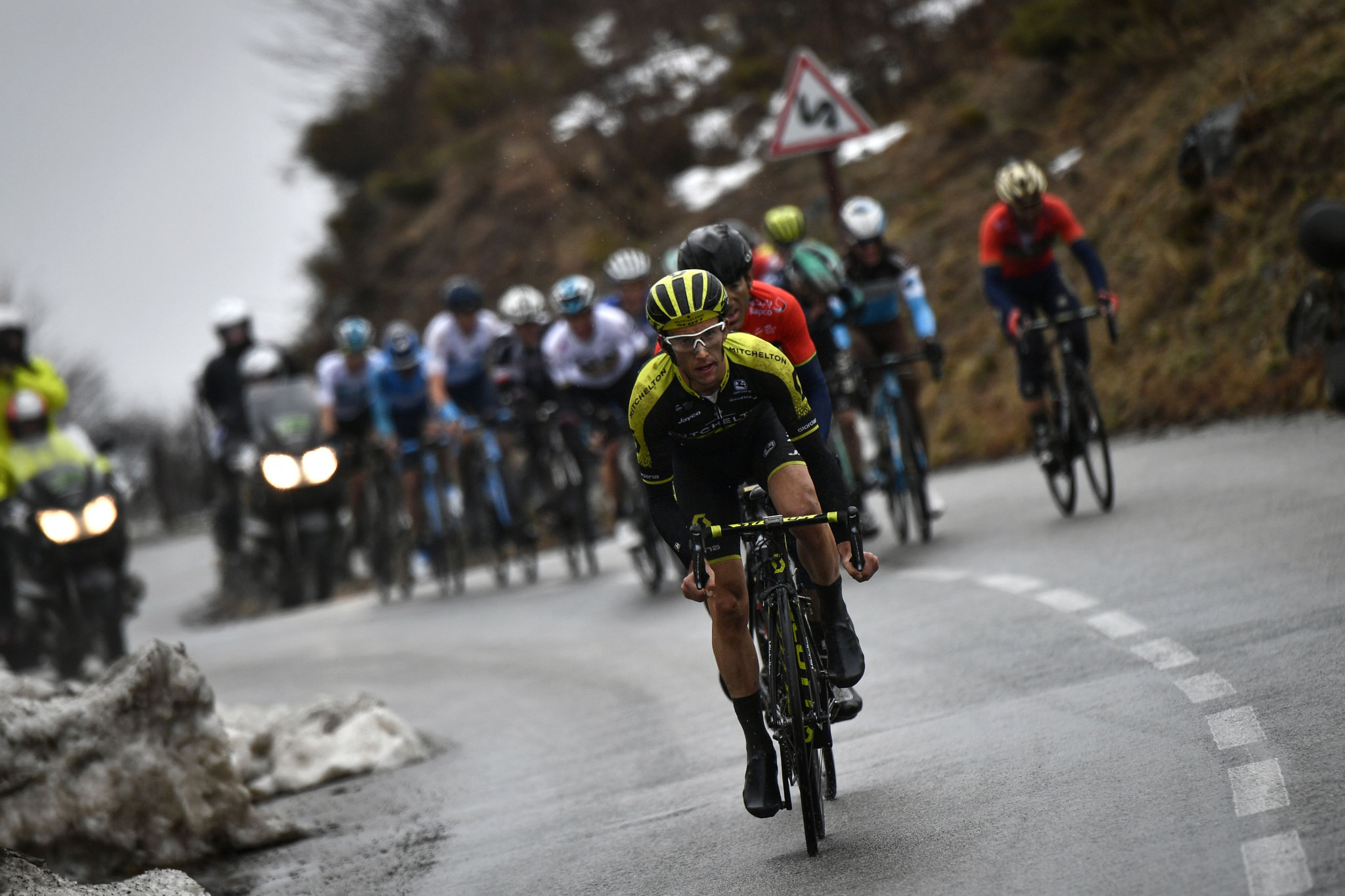 Yates wins stage seven of Paris-Nice to take overall race lead