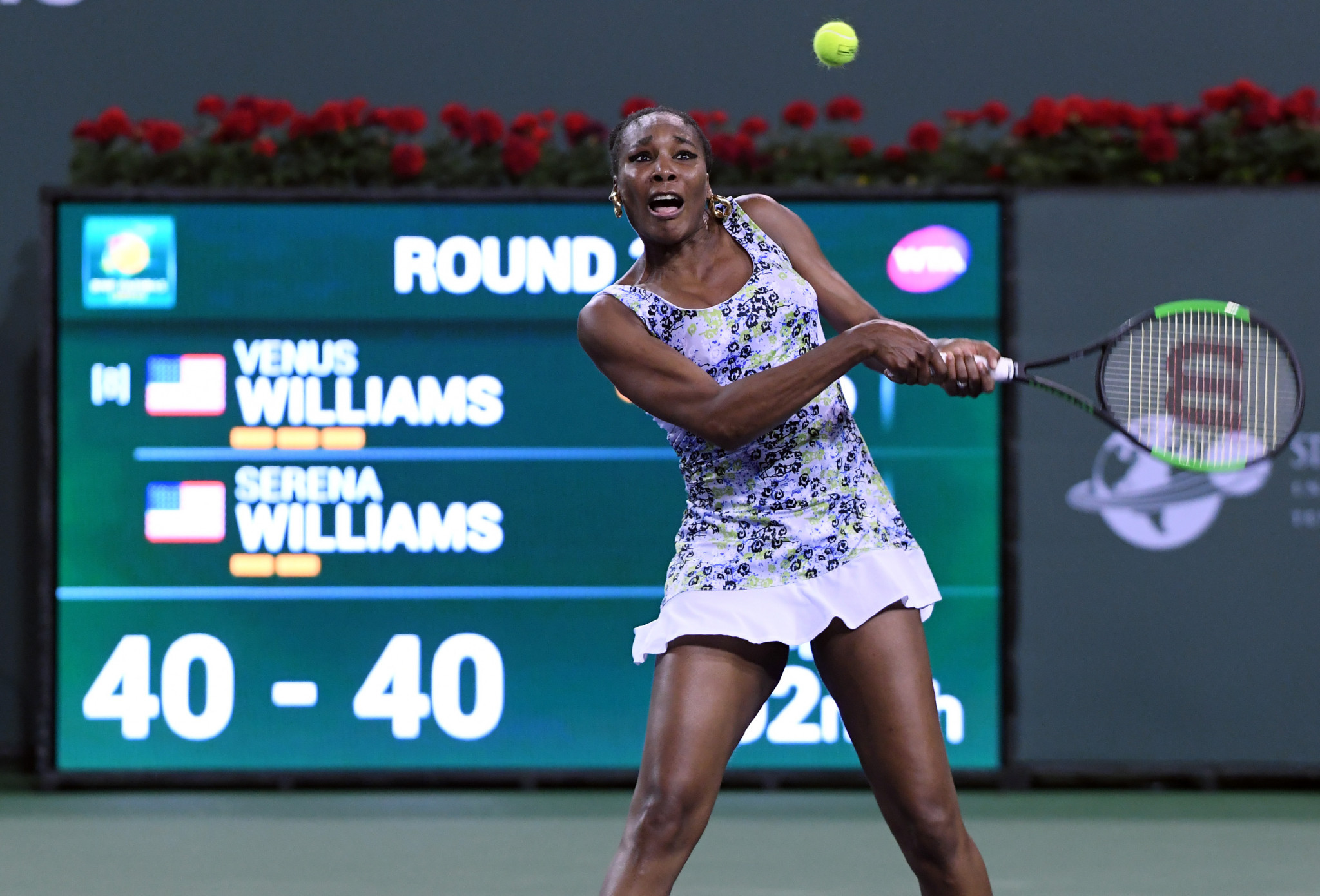 Venus Williams beats sister Serena at Indian Wells Masters 