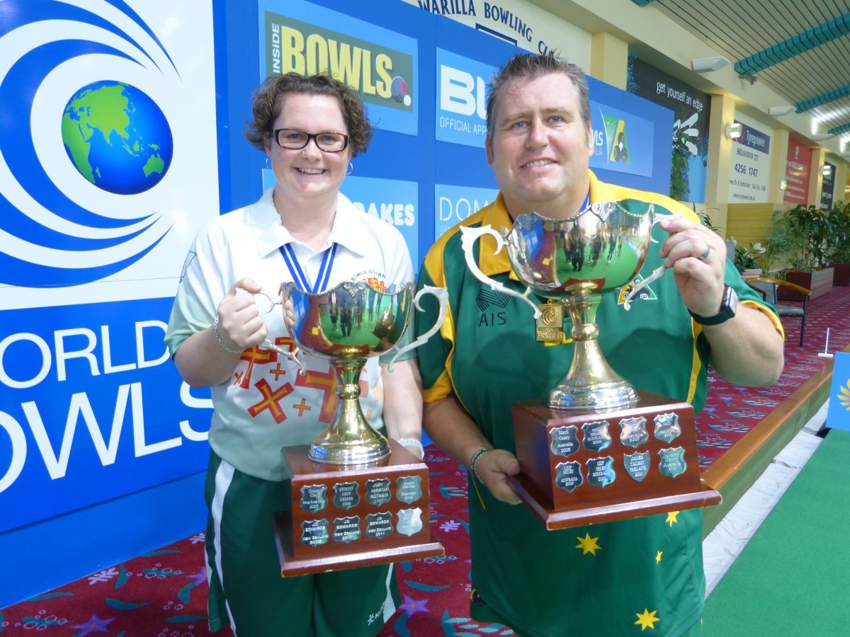 Lucy Beere and Jeremy Henry claimed the Bowls World Cup titles ©World Bowls