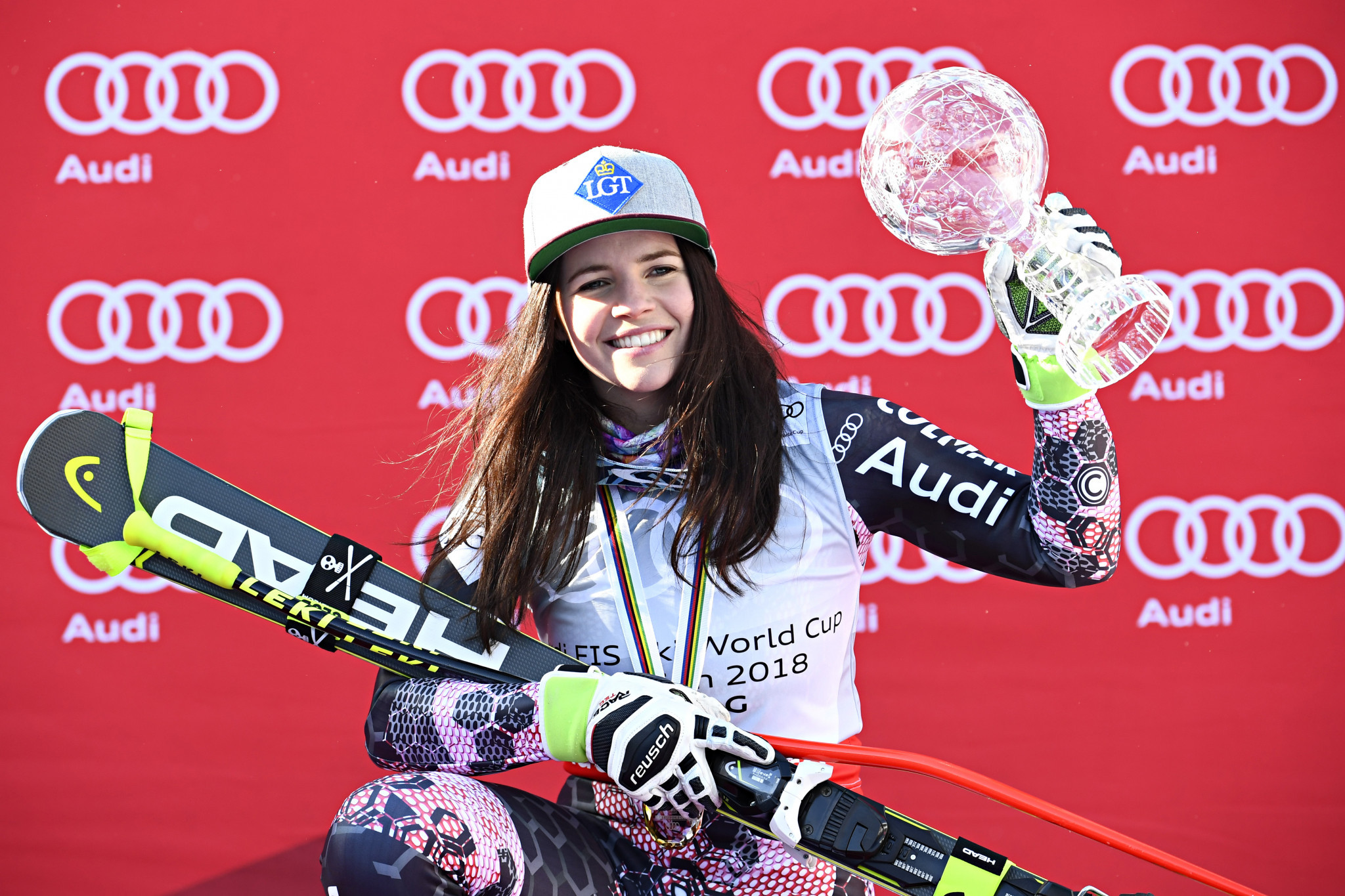 Weirather defends overall super-G title at FIS Alpine Skiing World Cup