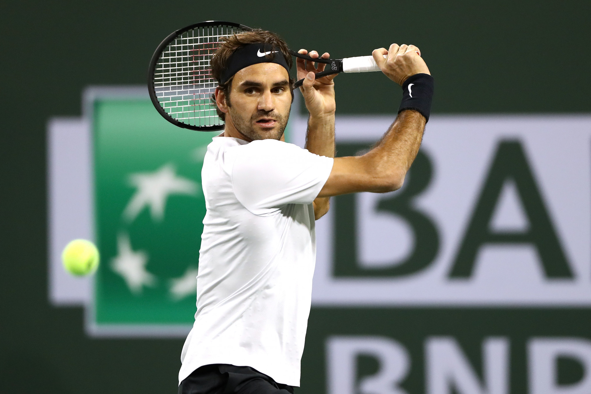 Federer equals best ever start to year to reach Indian Wells Masters semi-finals