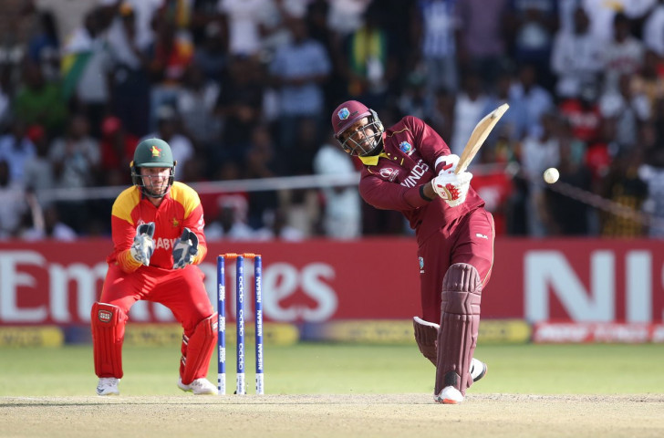 West Indies reached Zimbabwe's target of 289 with an over to spare to replace them at the head of the Cricket World Cup qualifying tournament ©Twitter