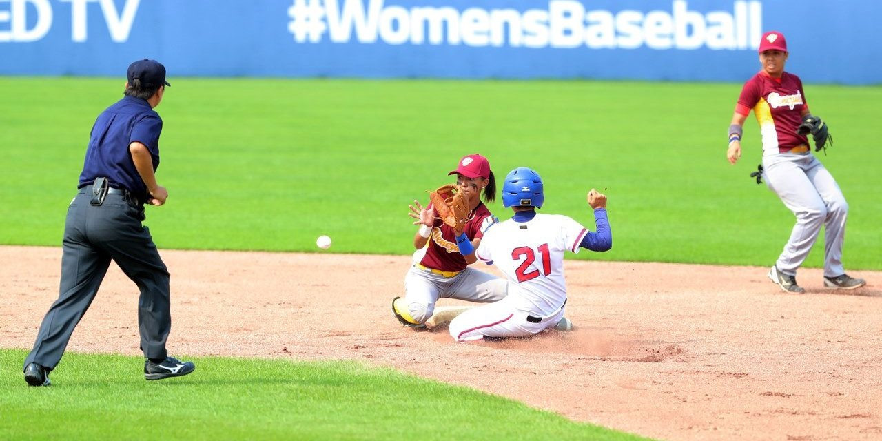Two spaces at the Women's Baseball World Cup are up for grabs in Santo Domingo ©WBSC