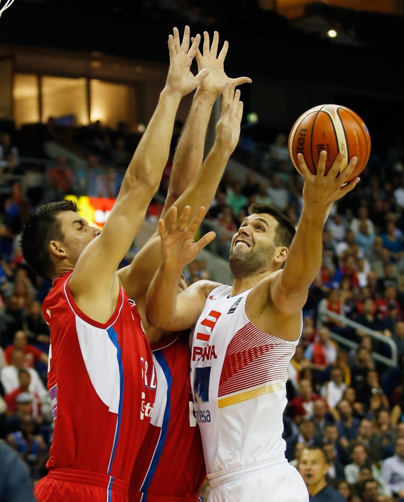 Serbia edged Spain in a battle between two Group B heavyweights ©AFP/Getty Images
