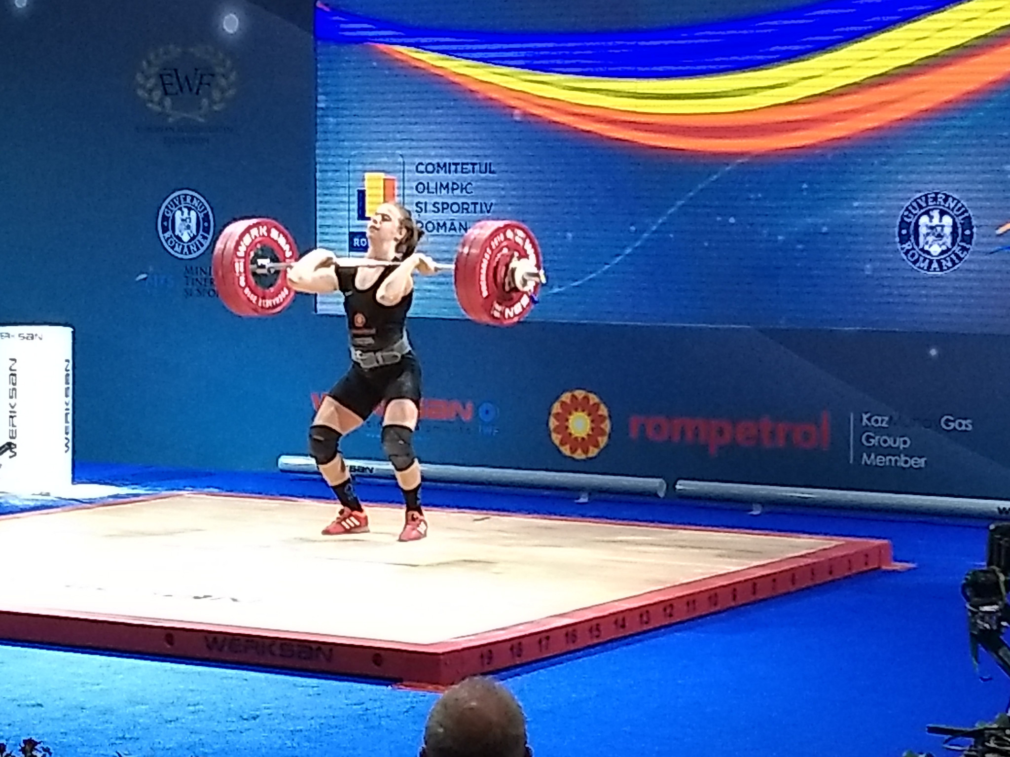 Olympic heroes Szabo and Damian lend support as Romania sets weightlifting record - as fastest hosts