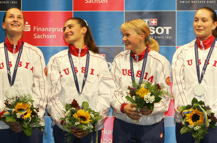 Svetlana Kormilitsyna, pictured first right with fellow Russian silver medallists in the women's sabre team competition at the 2005 Fencing World Championships, was top qualifier at today's FIE Sabre Grand Prix in Seoul ©Getty Images