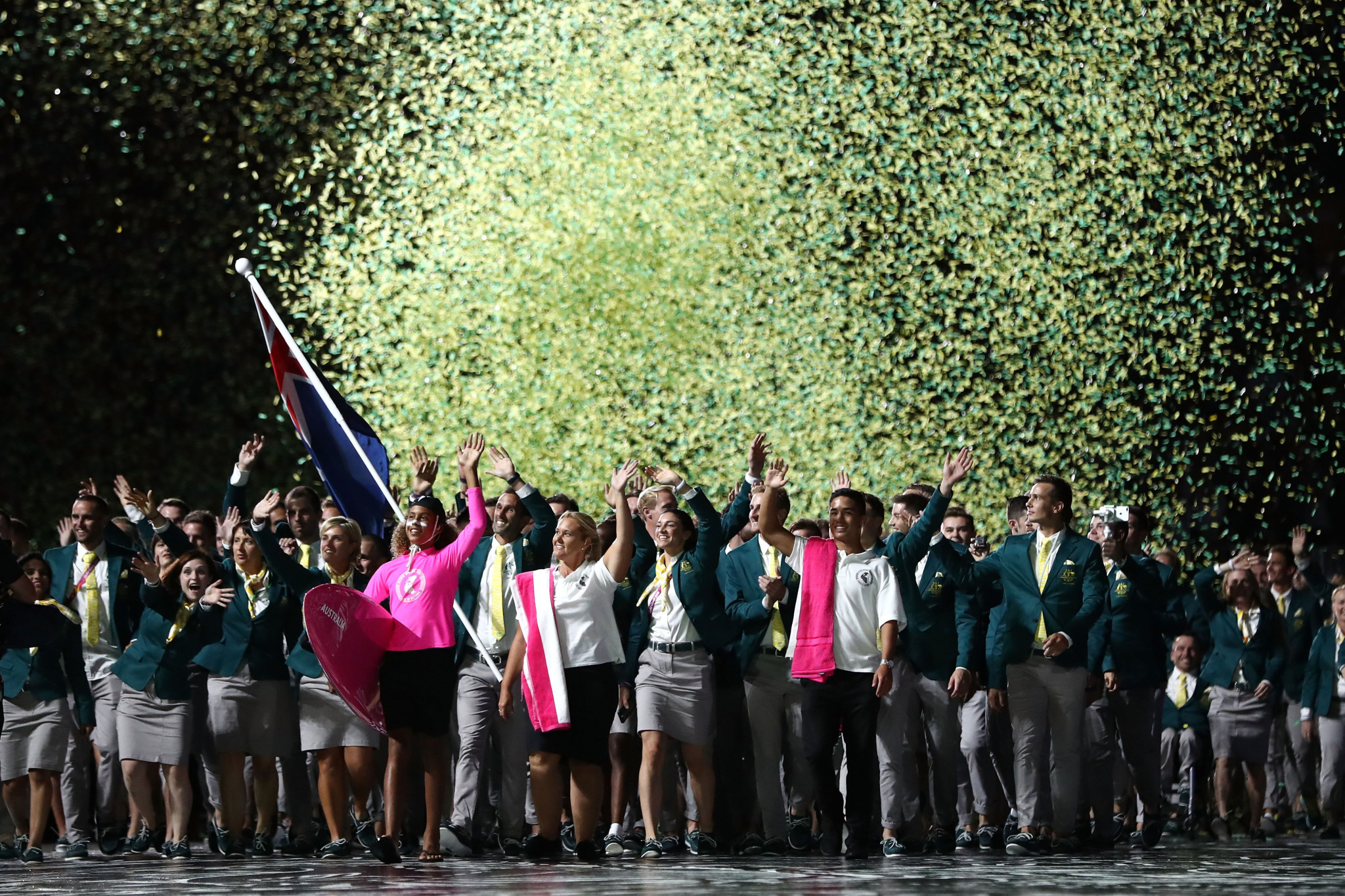 Australia's entrance was greeted with a cascade of green and yellow sandpaper confetti ©Getty Images
