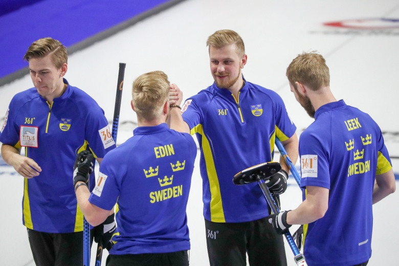 Sweden thrashed China 10-2 to guarantee their play-off place ©WCF