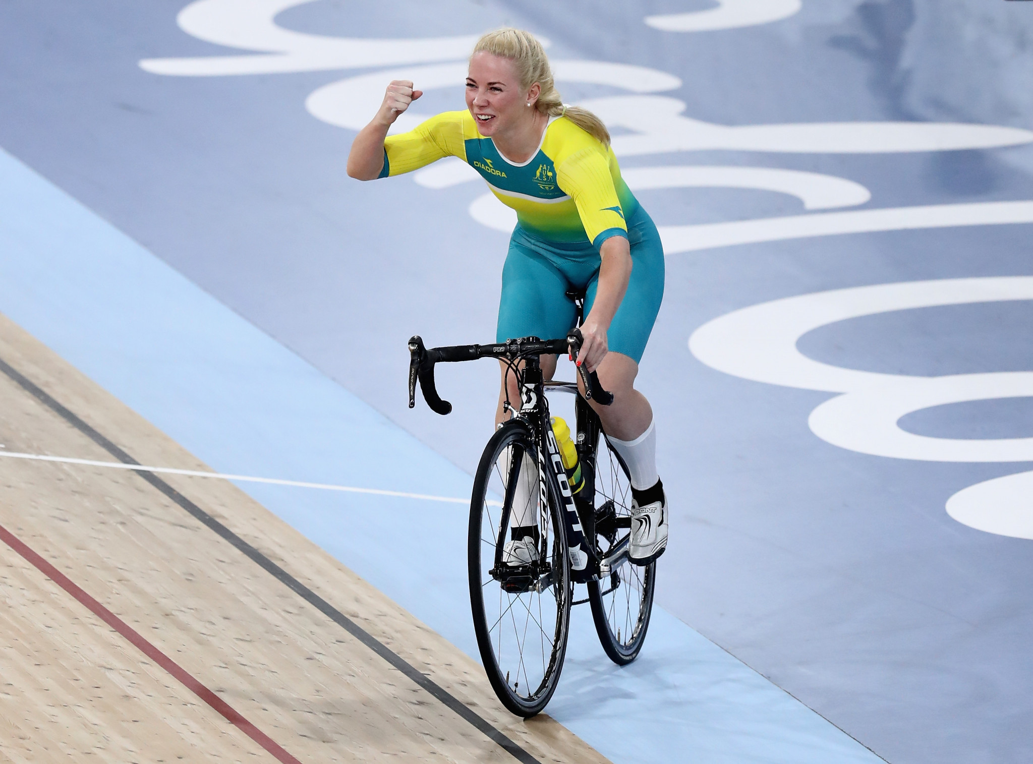 Australia's Kaarle McCulloch triumphed in the women’s 500m time trial on the penultimate night of track cycling competition ©Getty Images