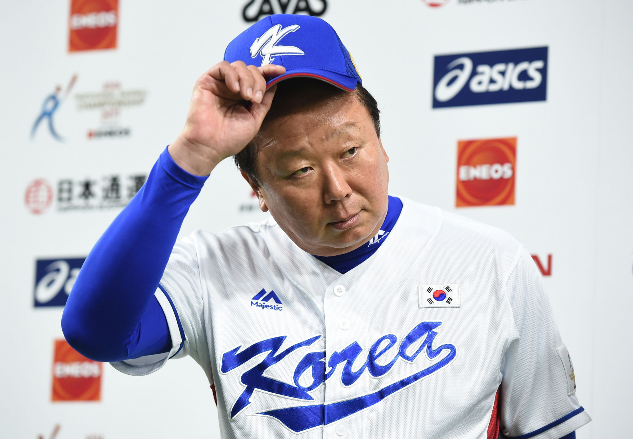 South Korea's baseball manager says he will disregard players' military status when picking Asian Games squad