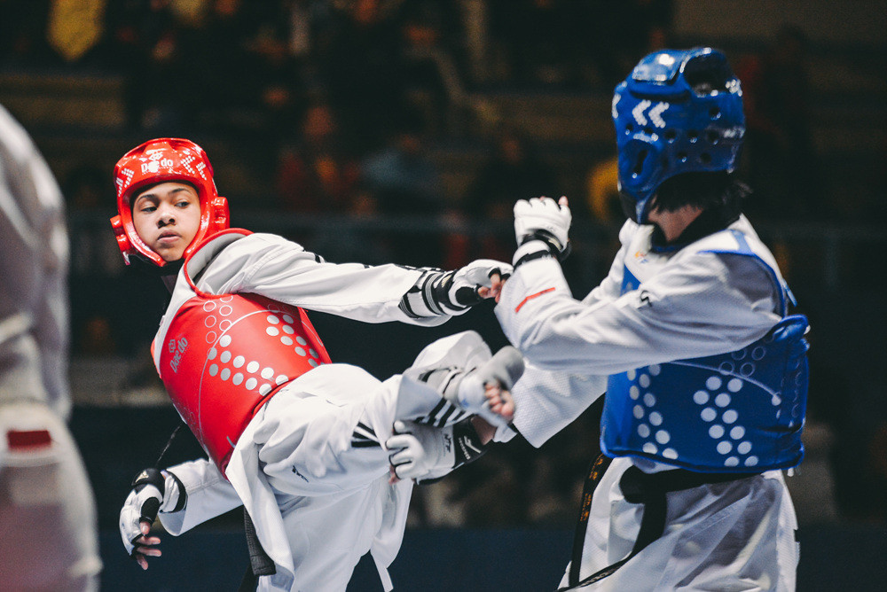 Aaliyah Powell of Britain, right, was another gold medallist today ©World Taekwondo