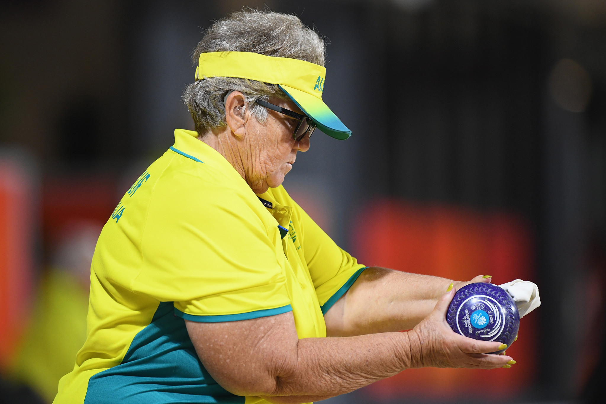 Seymour becomes oldest Australian Commonwealth Games champion with Para lawn bowls victory