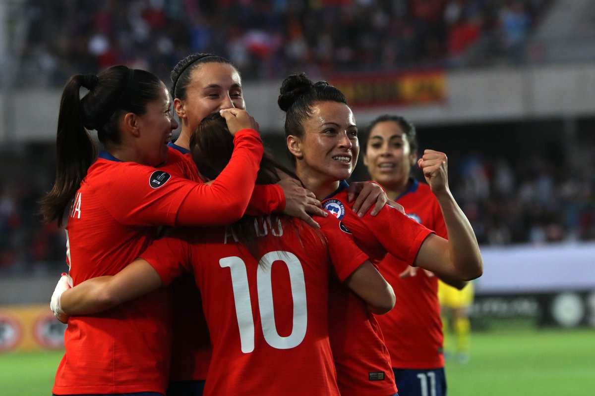 Chile progressed to the final stage of the tournament after a win over Peru ©Twitter/CAFemChile2018