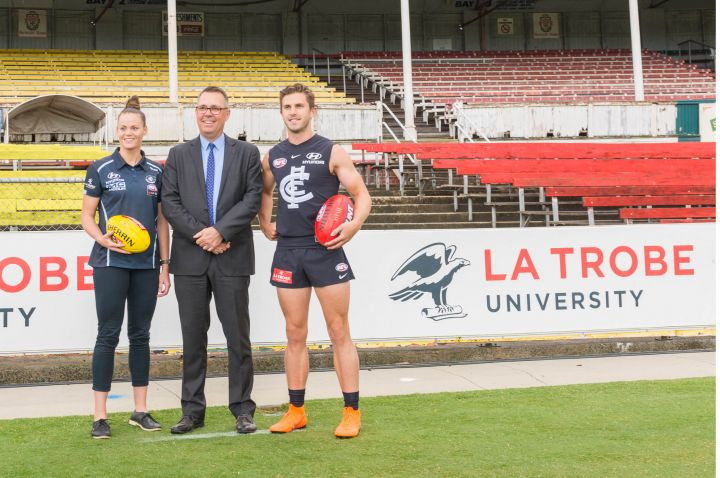 Melbourne-based La Trobe University and Australian rules football club Carlton Blues have entered into an expanded partnership ©La Trobe University