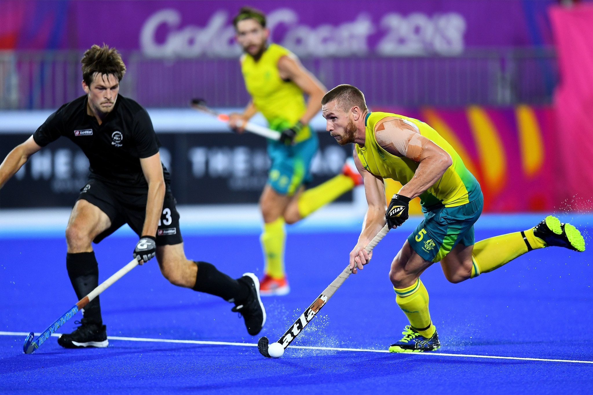 Australia had mixed fortunes in the hockey gold medal matches with the men's team beating New Zealand after the women's team had lost to the Kiwis ©Getty Images
