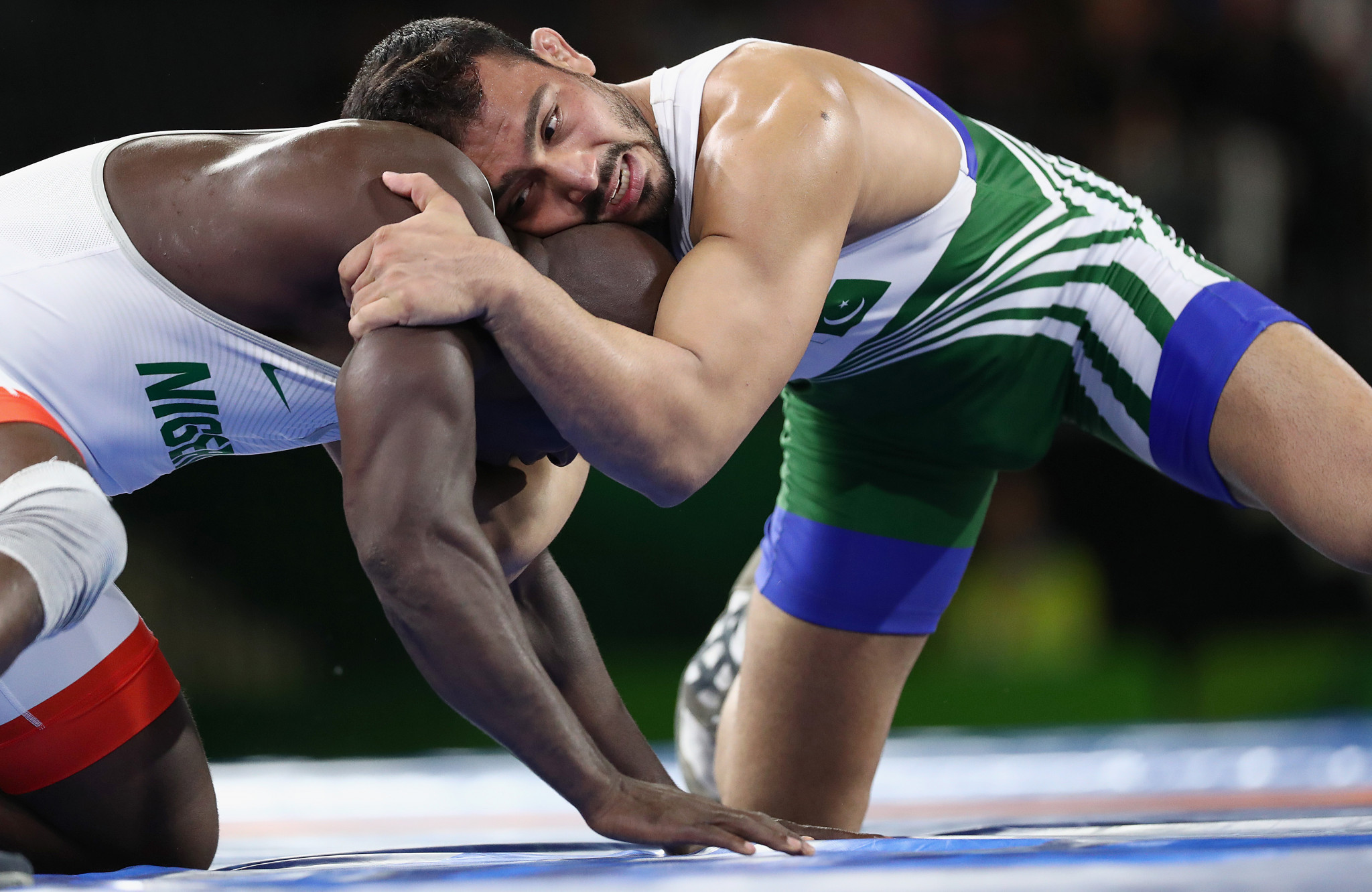 Muhammad Inam secured Pakistan’s first gold medal of Gold Coast 2018 by claiming victory in the men's 86kg freestyle wrestling competition ©Getty Images