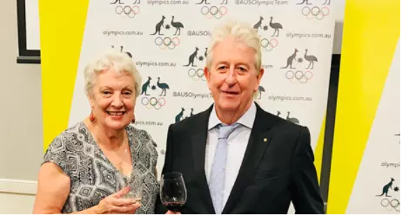 Peter Kerr, right, was one of two recipients of an Order of Merit at the New South Wales Olympic Council Annual General Meeting ©olympics.com.au