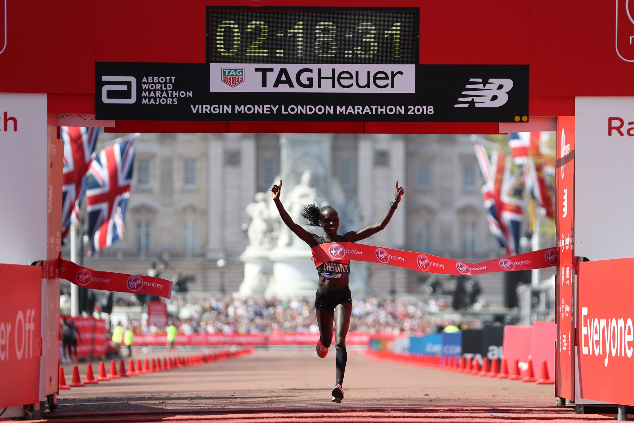 Kenya's Olympic 5,000 metres champion Vivian Cheruiyot won her first Virgin London Marathon ©Getty Images