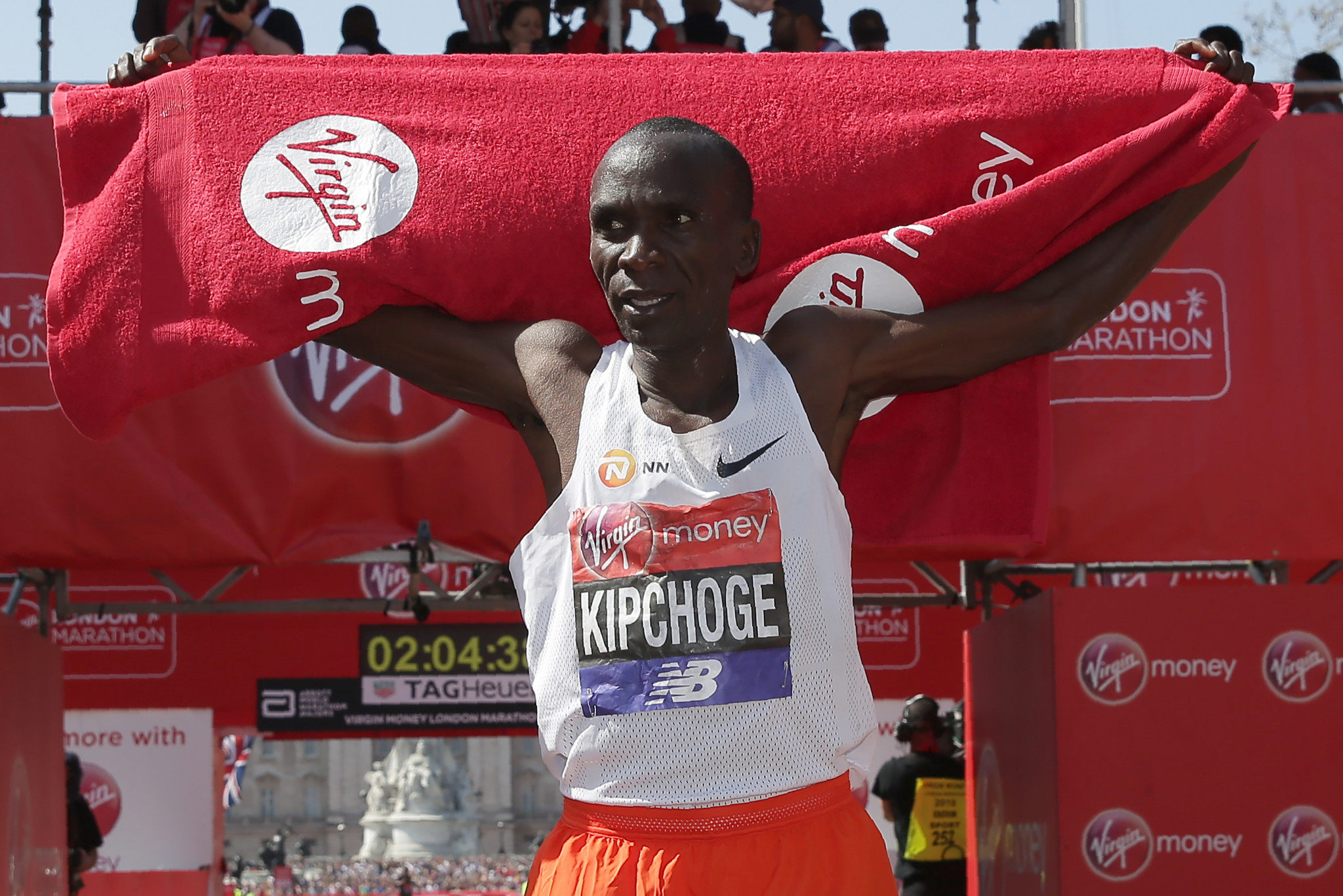 Eliud Kipchoge dominated from start to finish to claim his third London Marathon triumph ©Getty Images