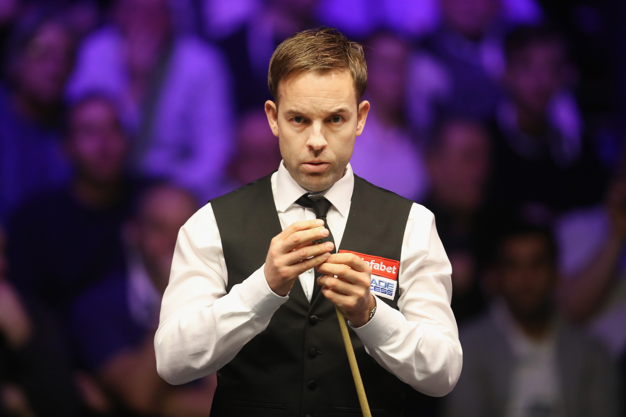 England's Ali Carter was among the other players to progress to the second round today ©Getty Images