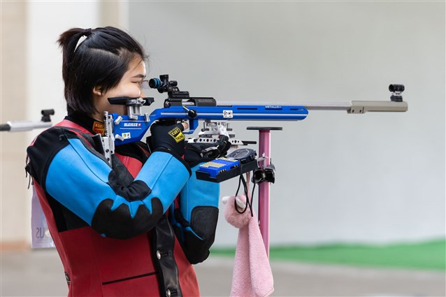 Zhang Wang claimed gold by just 0.1 points ©ISSF