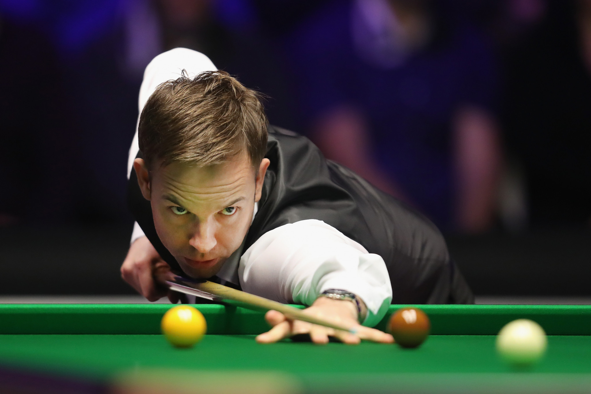 Ali Carter holds a 9-7 advantage over five-time champion Ronnie O’Sullivan after the second session of their round two match at the World Snooker Championships in Sheffield ©Getty Images