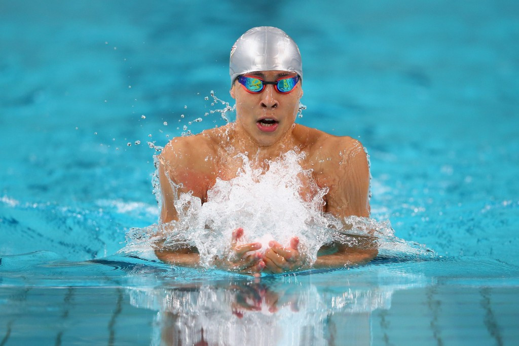 England's Edward Baxter romped to a comfortable victory in the boy's 200m breaststroke ©Getty Images