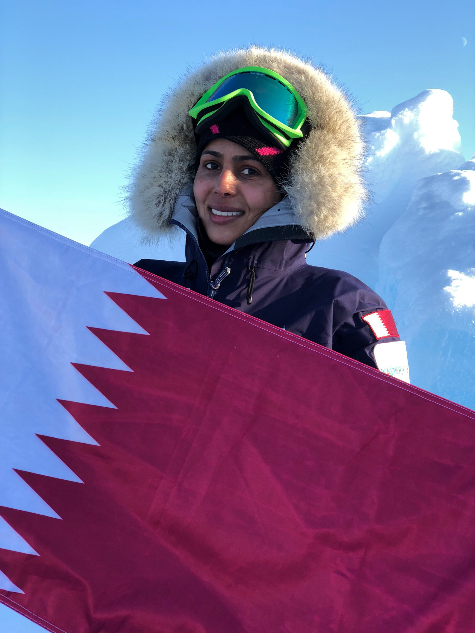 Sheikha Asma Al Thani raised the Qatari flag on the North Pole ©QOC