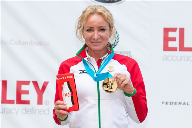 Legendary Bulgarian shooter Maria Grozdeva came out on top in the women's 25m pistol event ©ISSF
