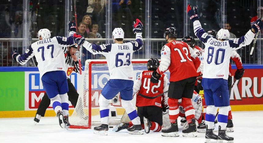 France also gained a key win today over Austria ©IIHF