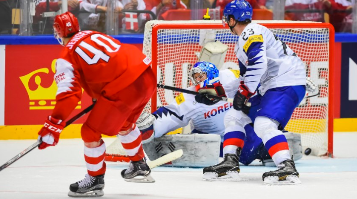 Denmark secured a key win against South Korea today ©IIHF