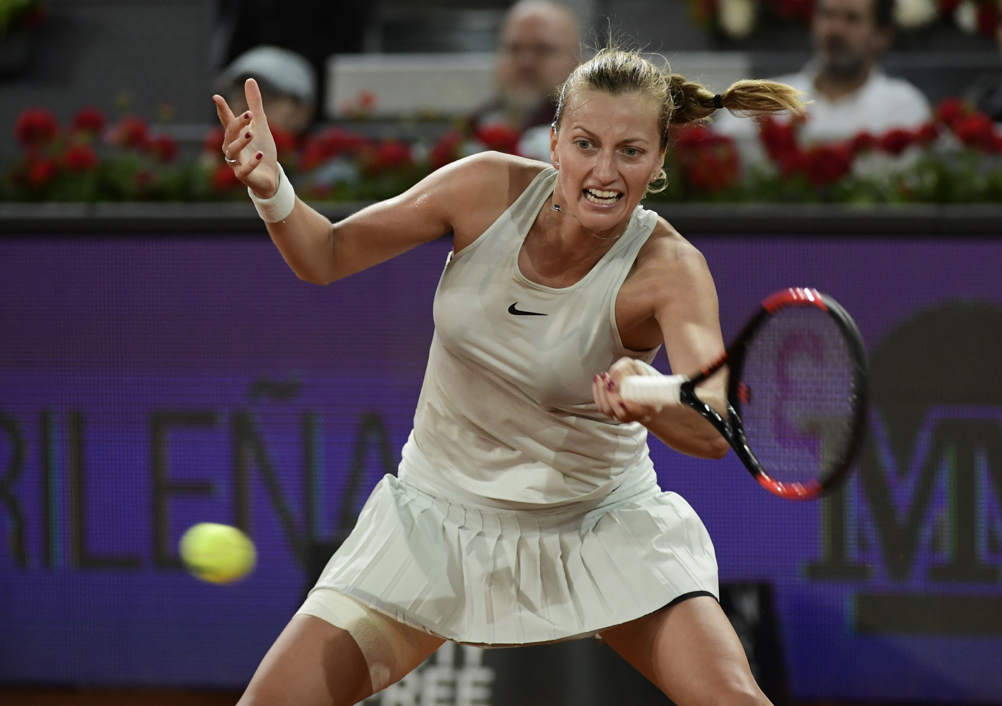 Kvitová clinches record third title with victory over Bertens at Mutua Madrid Open