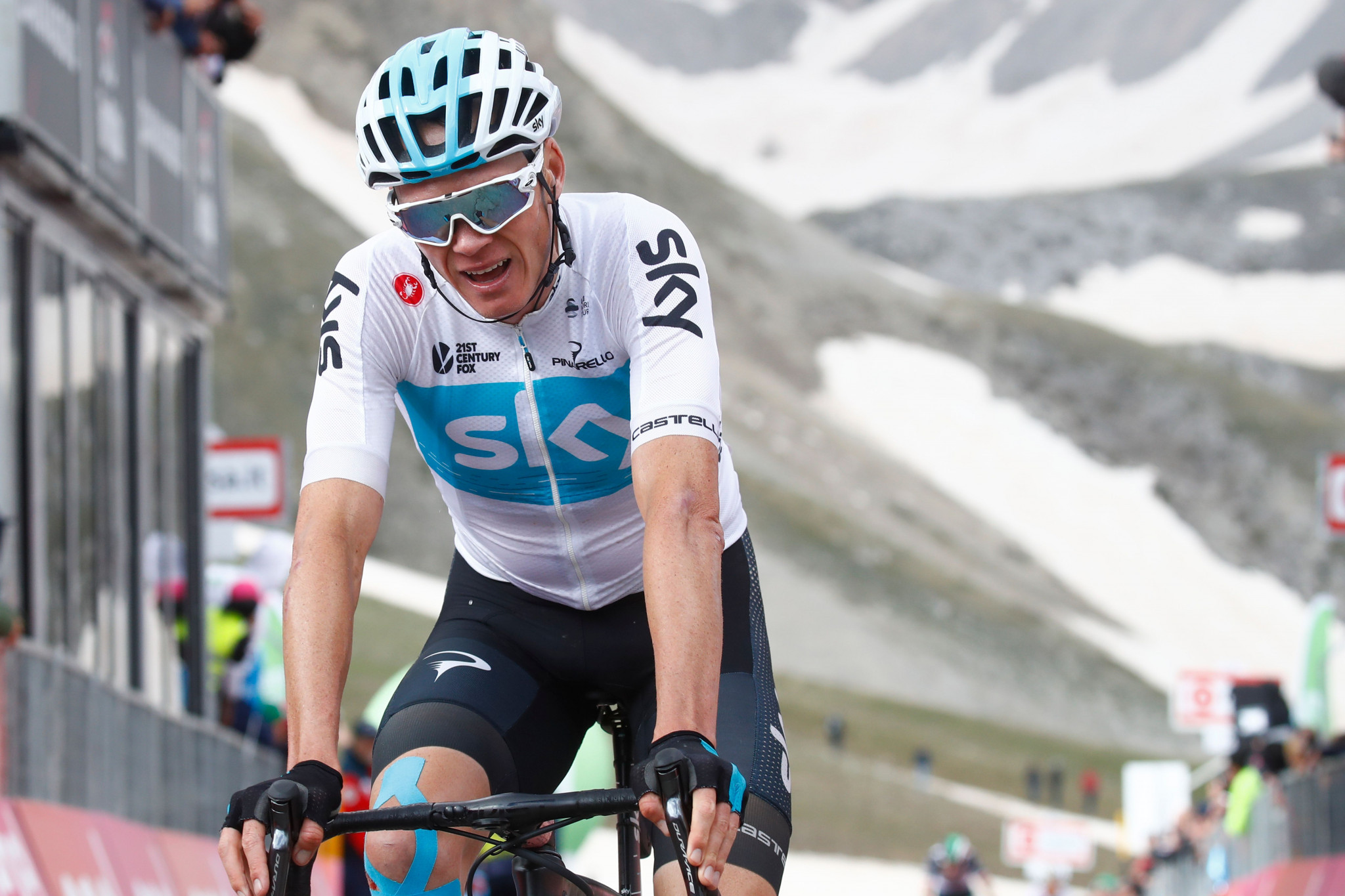 Chris Froome lost further time as his hopes of a first Giro d'Italia title look increasingly unlikely ©Getty Images