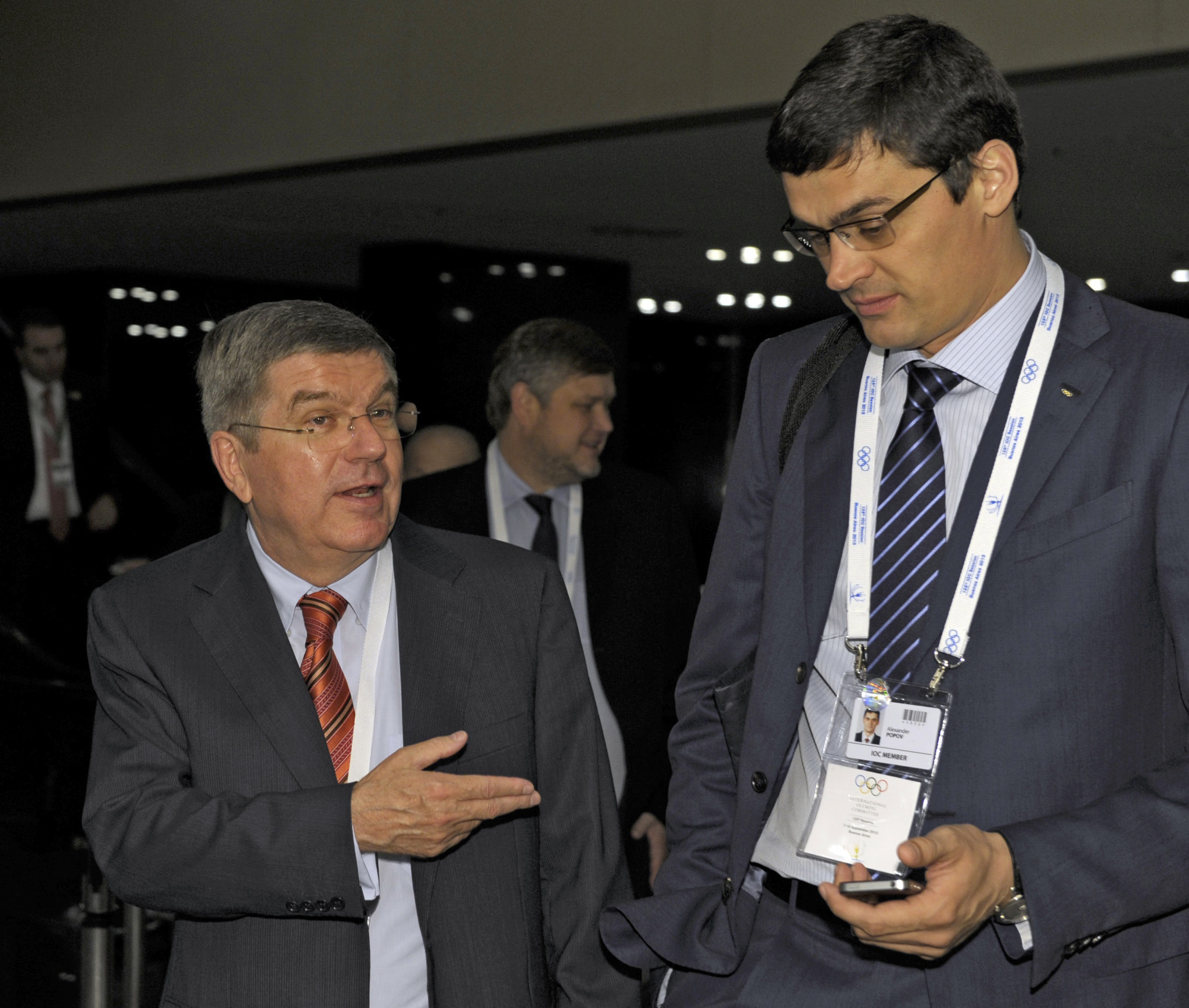 Alexander Popov, right, pictured with soon-to-be-elected IOC President Thomas Bach in September 2013 ©Getty Images