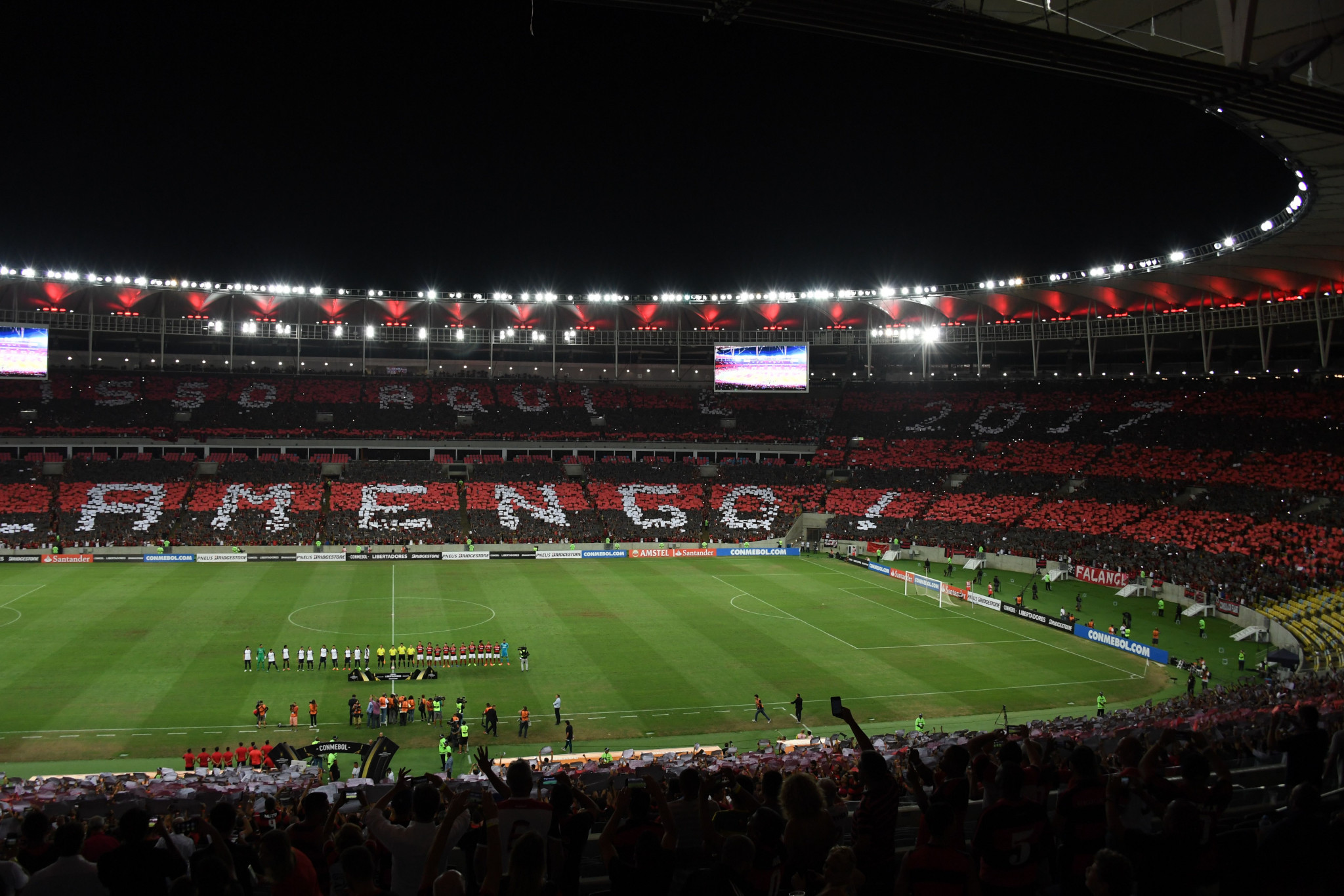 Flamengo have signed an agreement to play in the Maracanã ©Getty Images