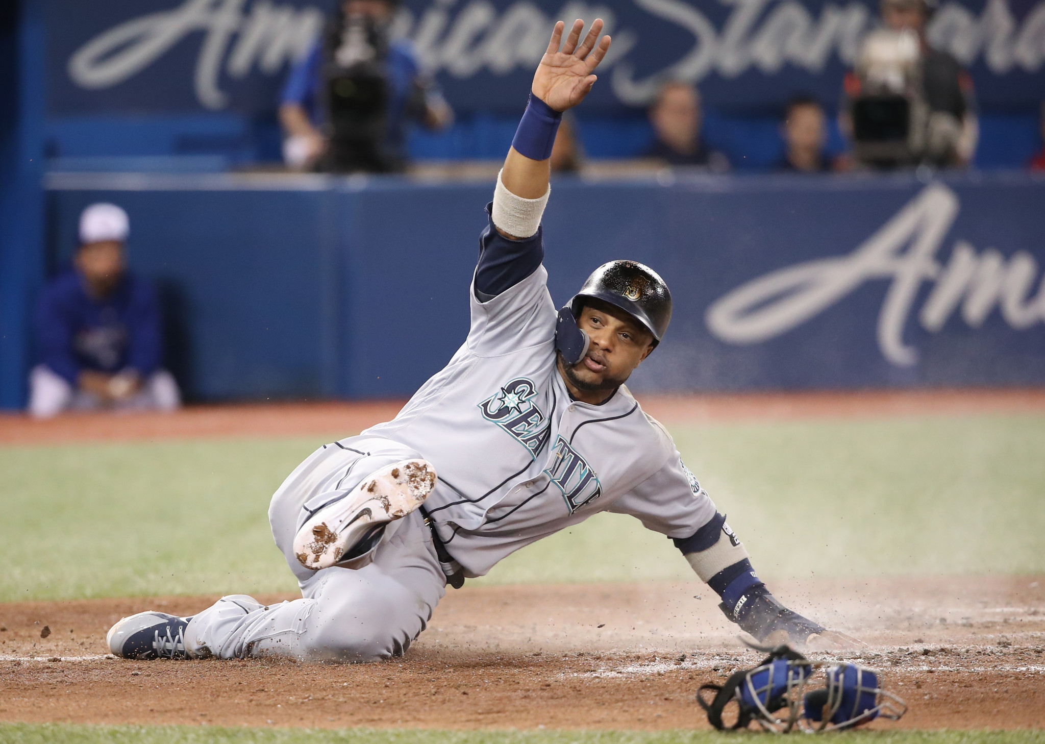 Major League Baseball star Canó accepts 80-game suspension after failed drugs test