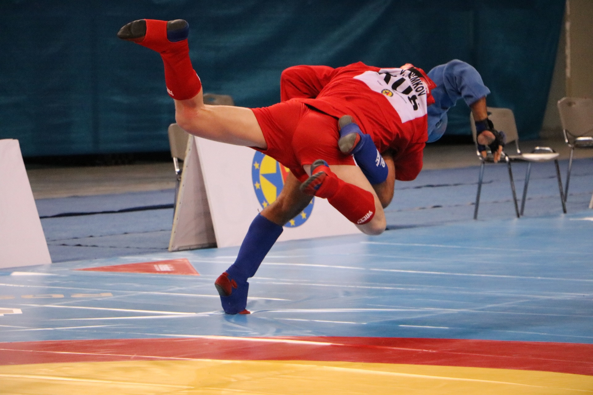 Voloshynov claims stunning win as Ukraine lead Russia in medal standings at European Sambo Championships