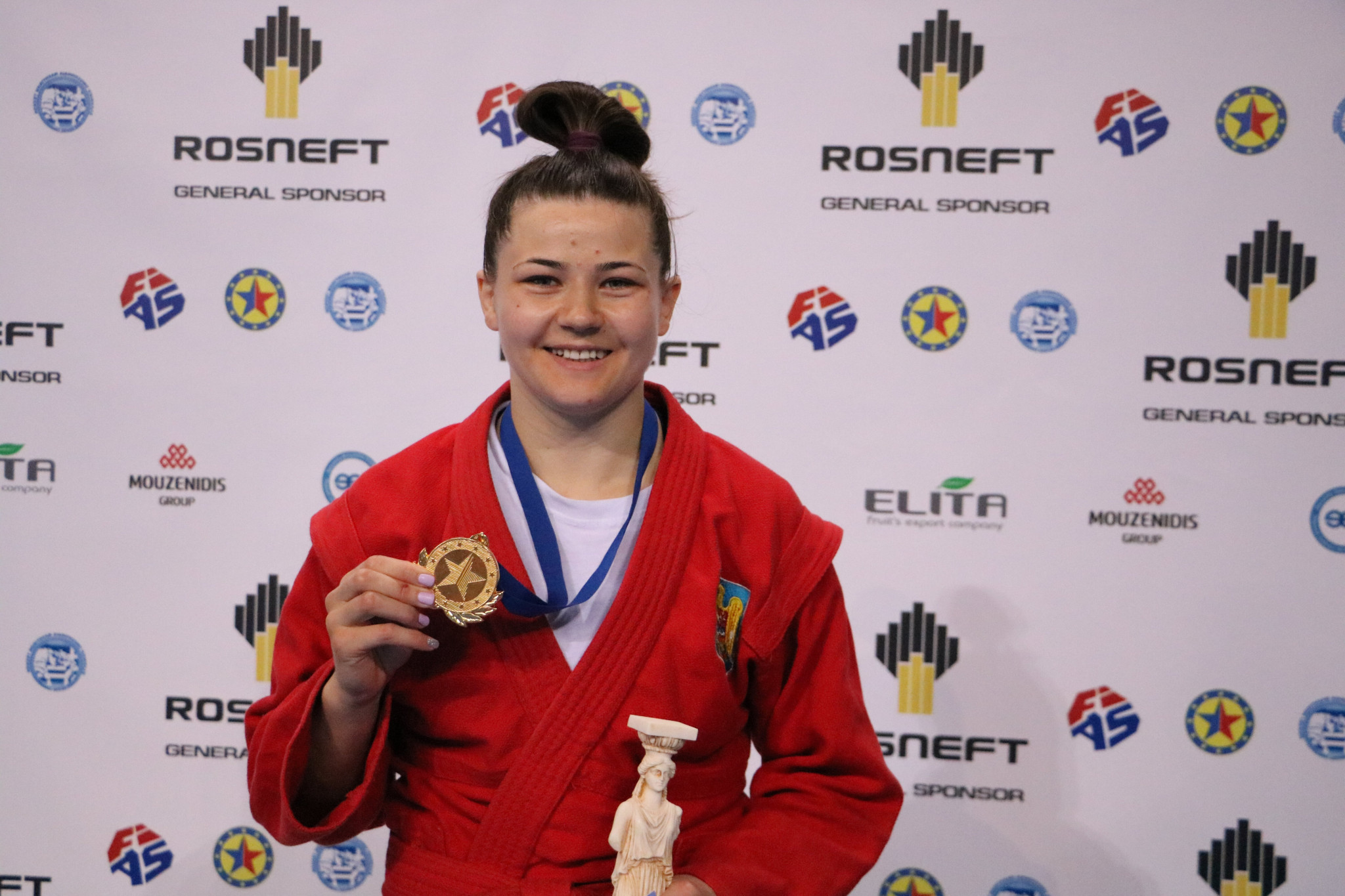 Moldova’s Natalia Budeanu was the only athlete to beat a Russian in a final today, defeating Irina Gromova in the women's 68kg division ©FIAS