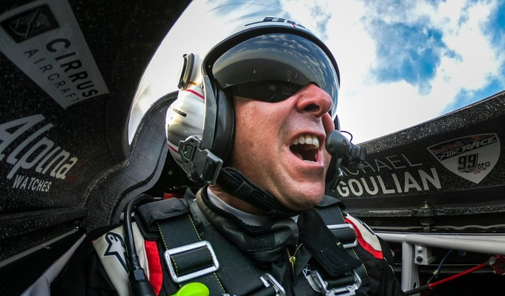 Goulian tops qualifying at Red Bull Air Race World Championship in Chiba