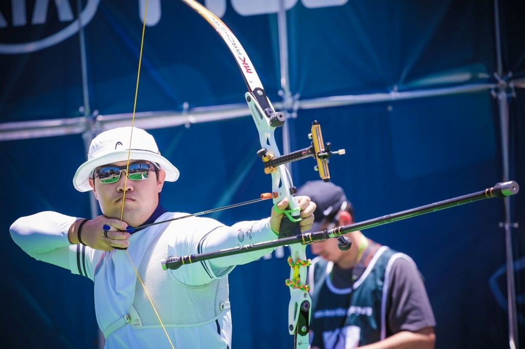 Im Dong Hyun earns double gold at 2015 Archery World Cup in Medellin