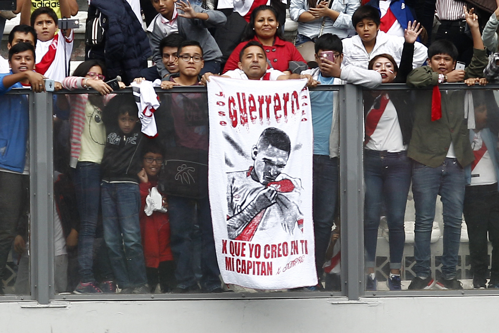 Fans attending an open training session in Lima last week displayed banners in support of Paolo Guerrero ©Getty Images