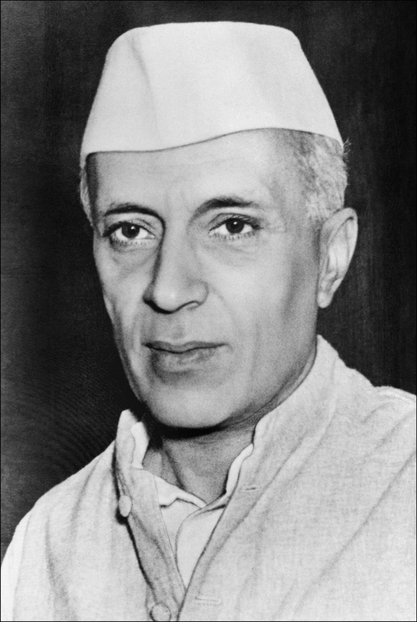 Indian Prime Minsiter Jawaharlal Nehru opened the Asian Games stadium ©Getty Images