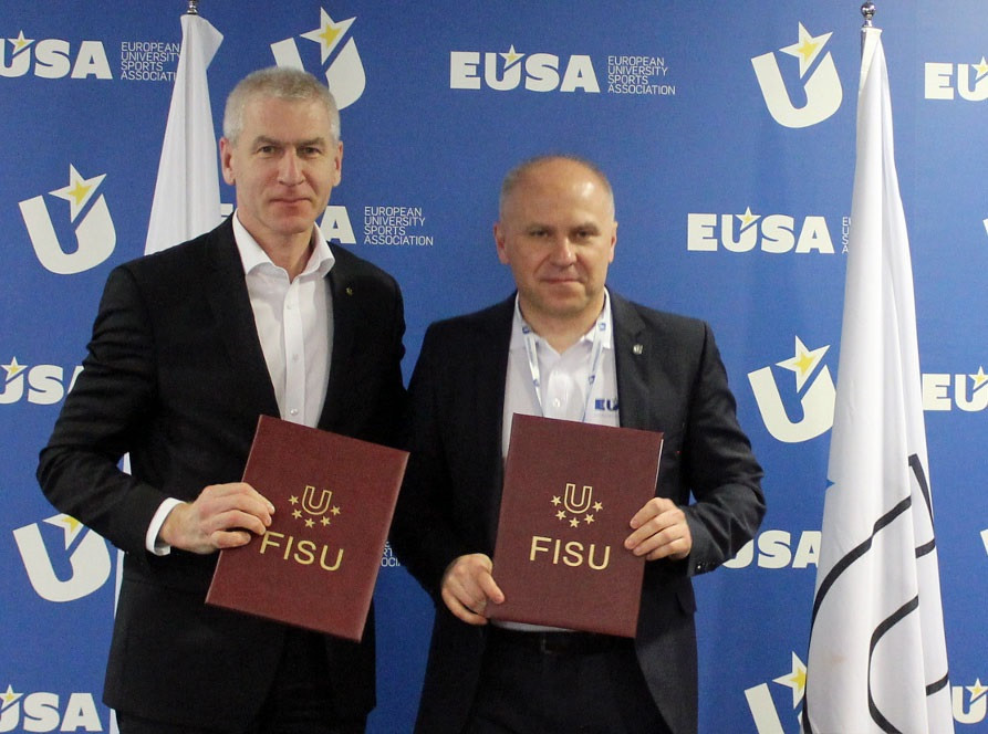 FISU member Roczek receives honorary doctorate