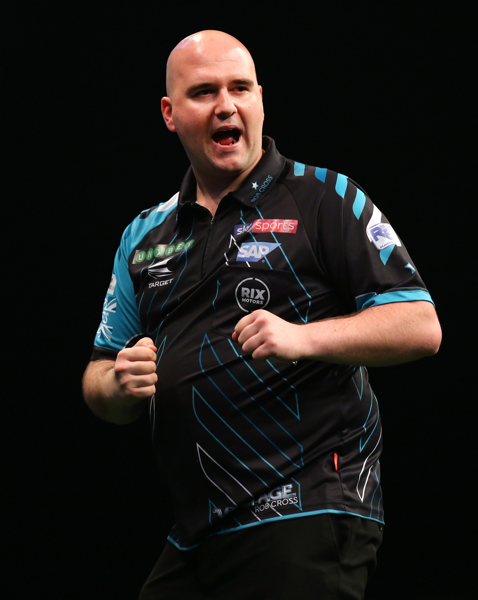 Rob Cross aided England's route to round two  ©Getty Images