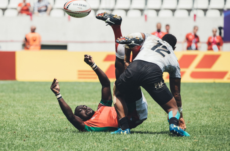 Kenya stunned Fiji as the men's competition began in Paris ©World Rugby Sevens