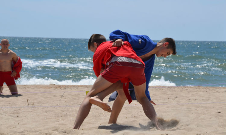 The event was the first National Beach Sambo Championships in Ukraine ©FIAS