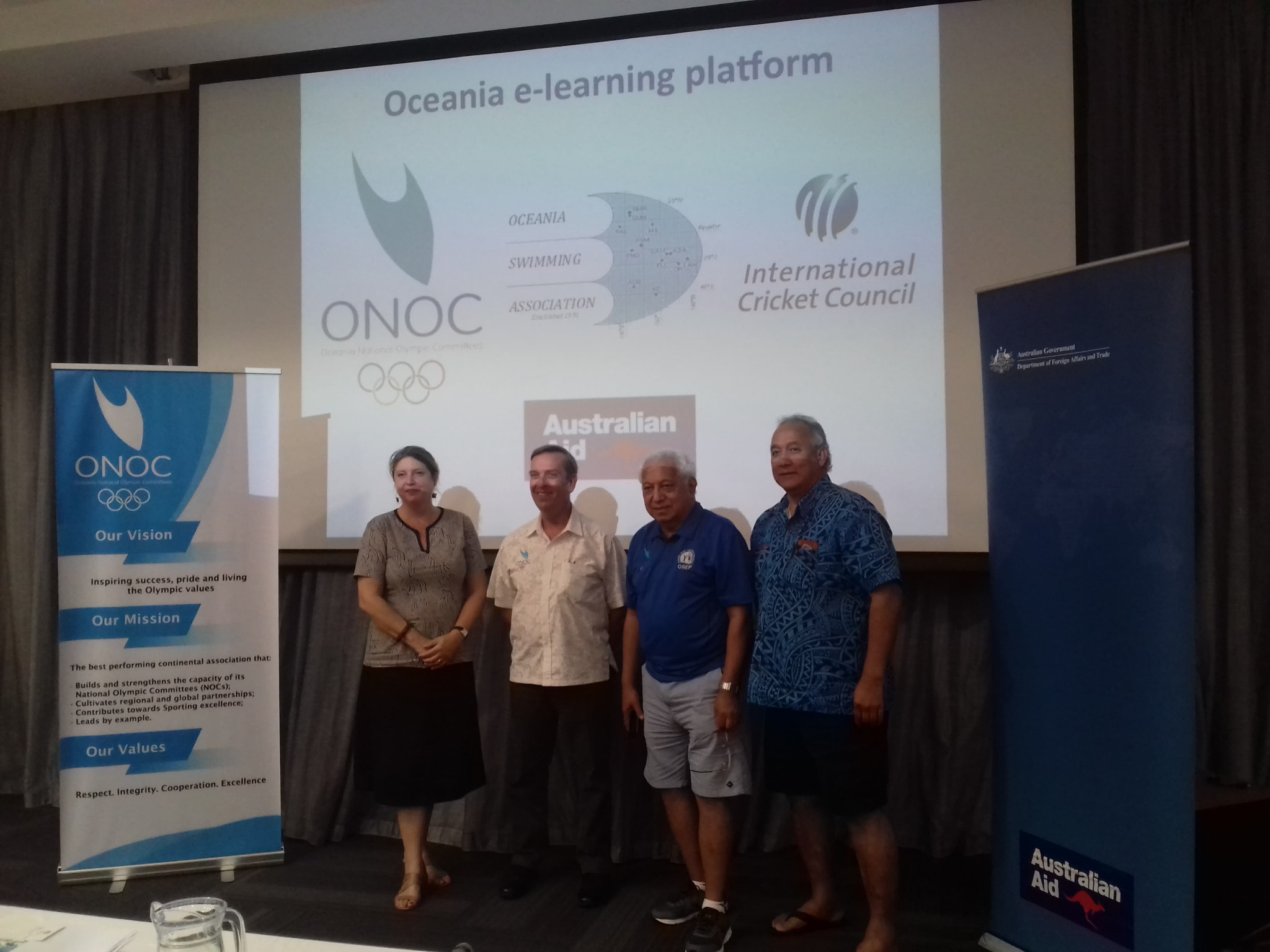 Australian High Commissioner to Samoa Sara Moriarty, left, joined ONOC officials to reveal the platform ©ITG