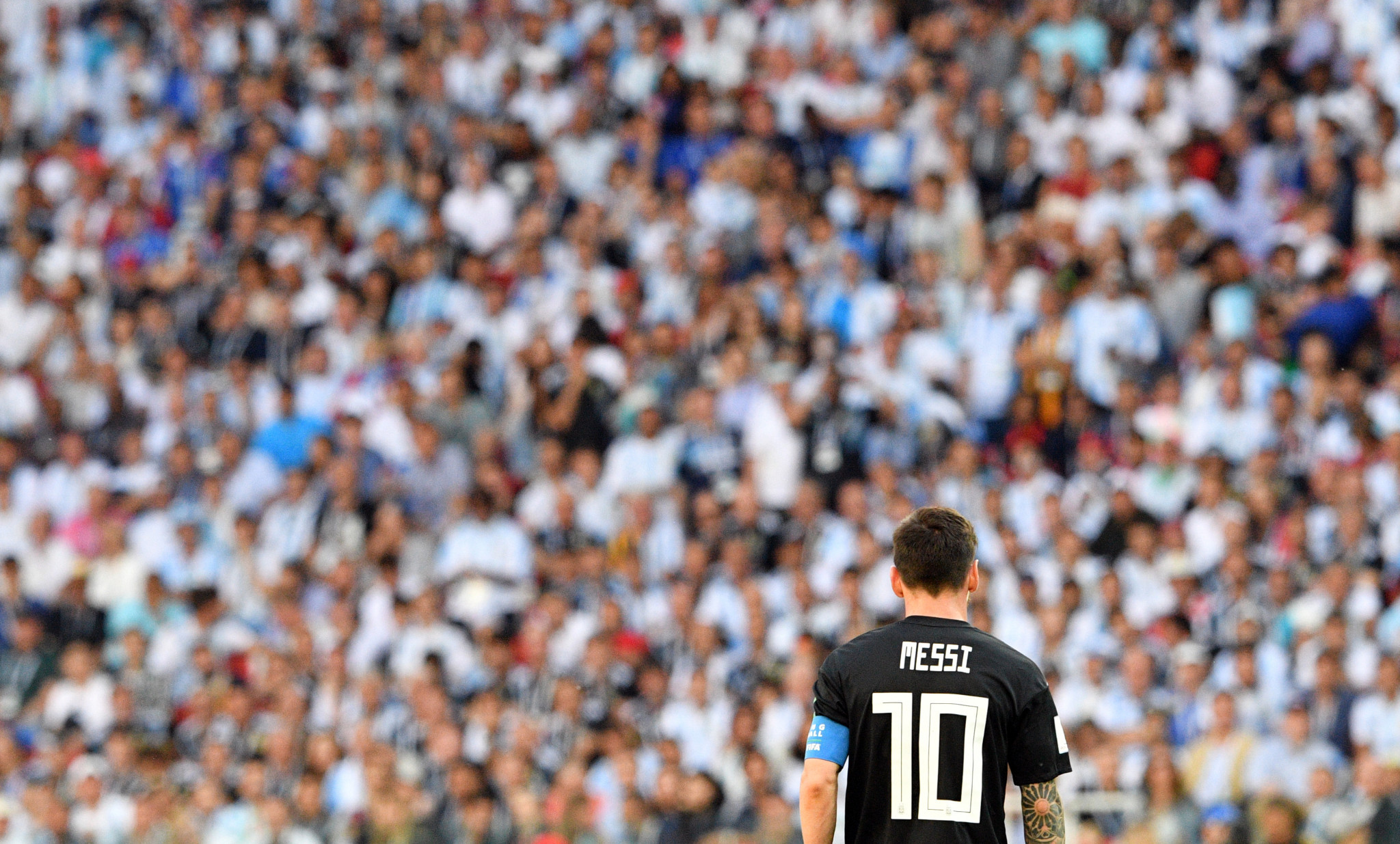 Lionel Messi cut a dejected figure after missing a penalty ©Getty Images